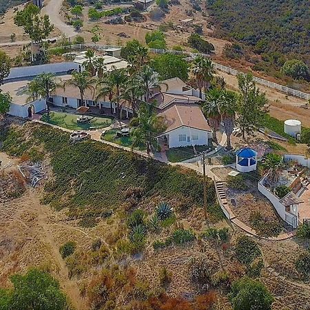 Private Home On 10 Acres - Heated Salt Pool & Jacuzzi, Mountain & City Views, Horseshoes, Basketball, Bbq, Golf Putting, Foosball, Croquet, Bose Stereo, White Cotton Bedding - Hilltop Hacienda, Pool Heat Optional Jamul Zewnętrze zdjęcie