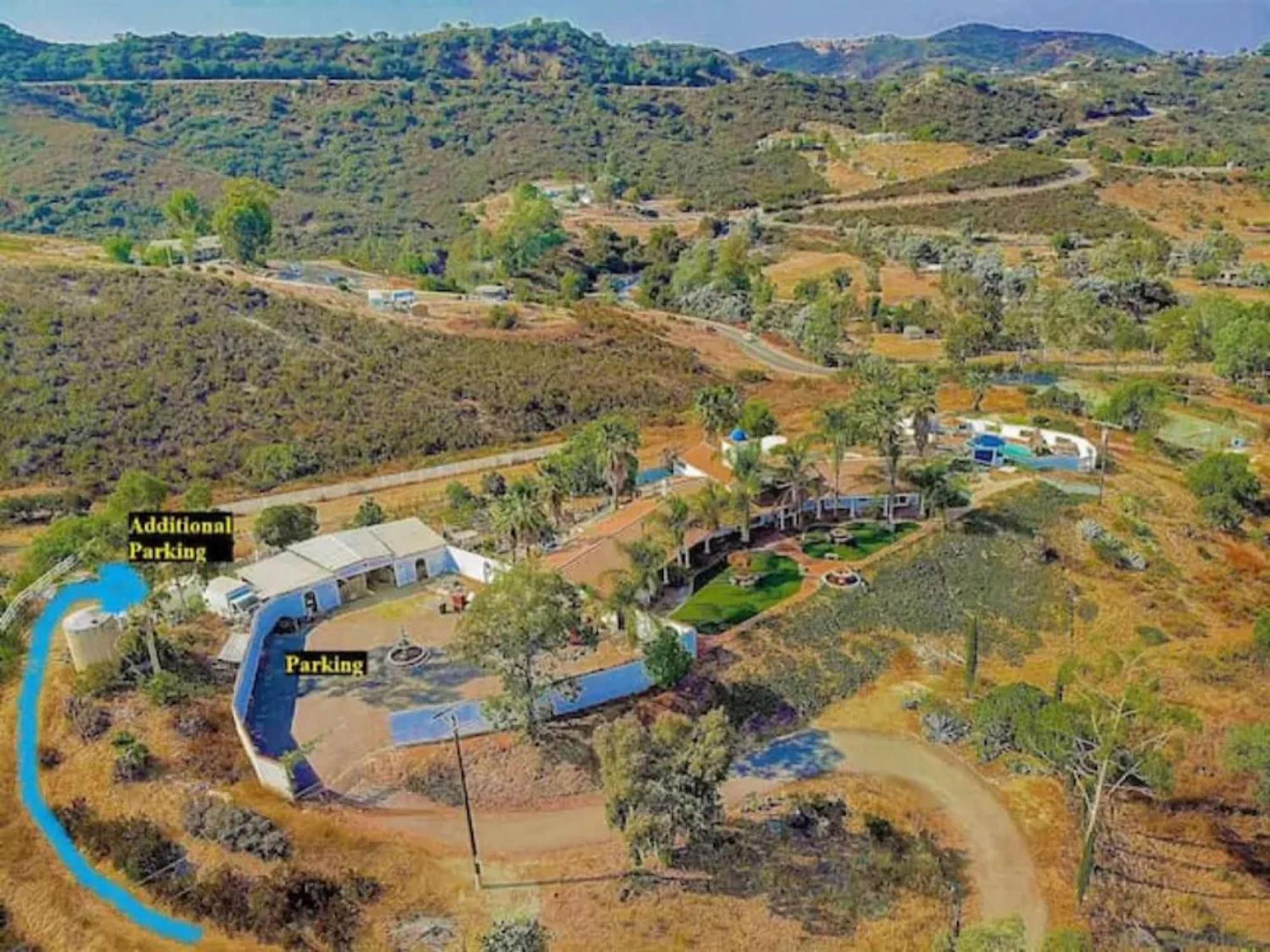 Private Home On 10 Acres - Heated Salt Pool & Jacuzzi, Mountain & City Views, Horseshoes, Basketball, Bbq, Golf Putting, Foosball, Croquet, Bose Stereo, White Cotton Bedding - Hilltop Hacienda, Pool Heat Optional Jamul Zewnętrze zdjęcie