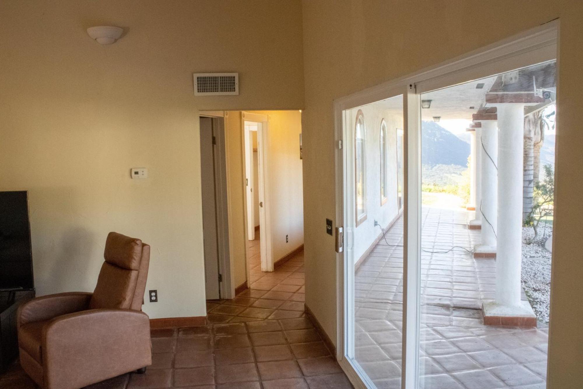 Private Home On 10 Acres - Heated Salt Pool & Jacuzzi, Mountain & City Views, Horseshoes, Basketball, Bbq, Golf Putting, Foosball, Croquet, Bose Stereo, White Cotton Bedding - Hilltop Hacienda, Pool Heat Optional Jamul Zewnętrze zdjęcie