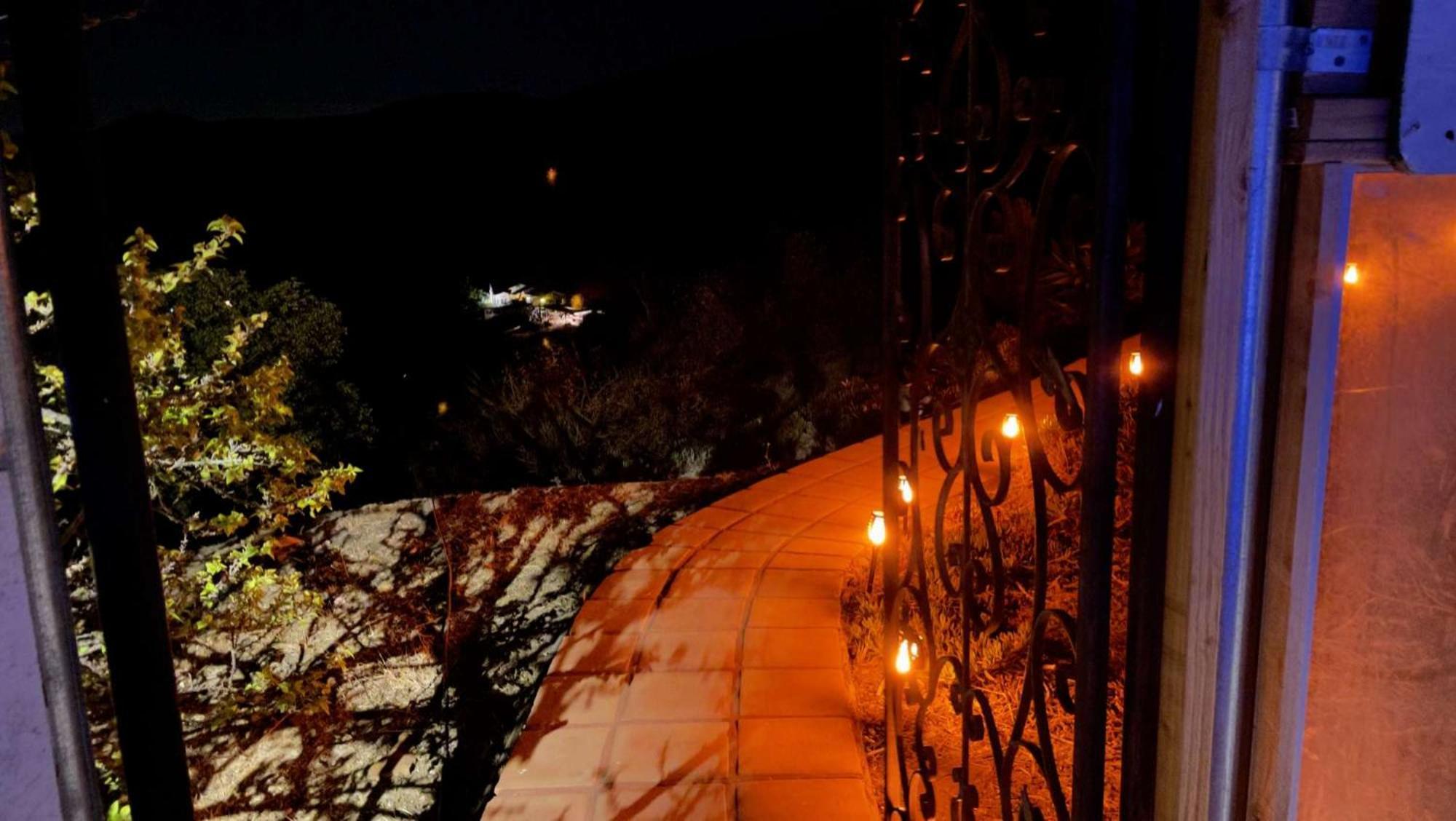 Private Home On 10 Acres - Heated Salt Pool & Jacuzzi, Mountain & City Views, Horseshoes, Basketball, Bbq, Golf Putting, Foosball, Croquet, Bose Stereo, White Cotton Bedding - Hilltop Hacienda, Pool Heat Optional Jamul Zewnętrze zdjęcie