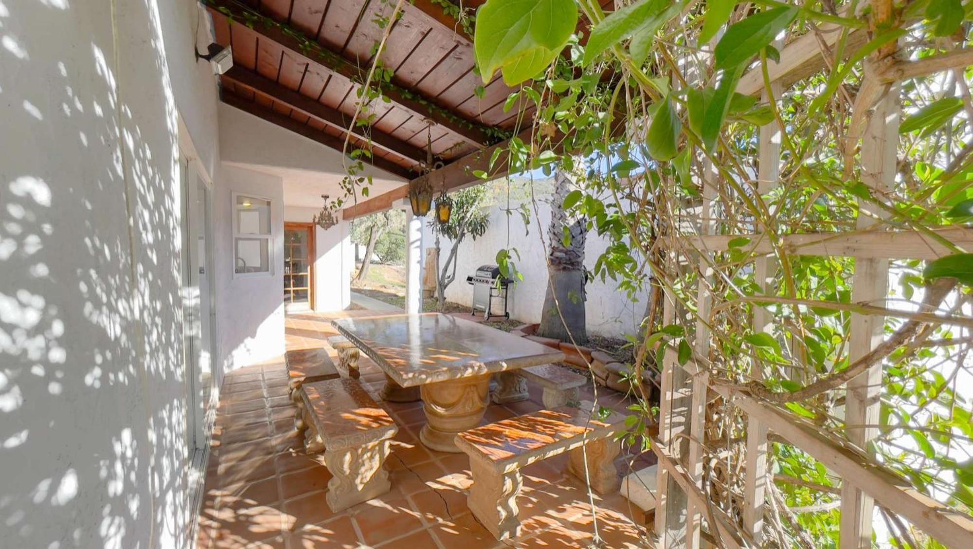 Private Home On 10 Acres - Heated Salt Pool & Jacuzzi, Mountain & City Views, Horseshoes, Basketball, Bbq, Golf Putting, Foosball, Croquet, Bose Stereo, White Cotton Bedding - Hilltop Hacienda, Pool Heat Optional Jamul Zewnętrze zdjęcie